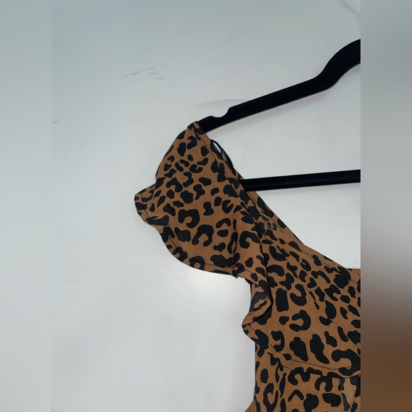 Forever 21 Tan Leopard Print Ruffle Top - Picture 3 of 7